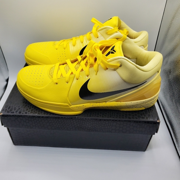 BRAND NEW KOBE CHBL - Picture 1 of 6